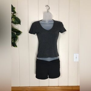 Gap Gray Crop Top V-neck Blouse 
XS 0 - 2 
100% Cotton
Stretch Shorts Overalls